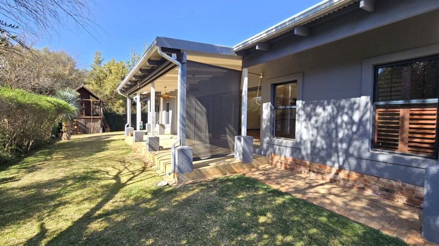 5 Bedroom Property for Sale in The Coves North West